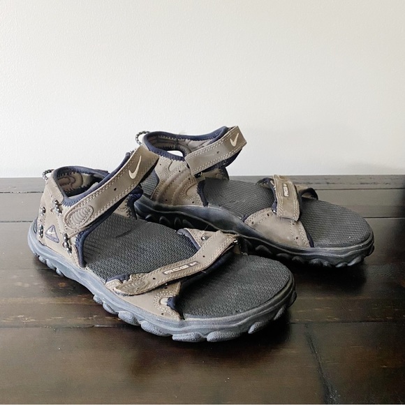 Nike ACG Vintage Hiking Trail Outdoor Gladiator Strap Sandals Size 9 - Picture 1 of 8